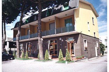 Taliansko Hotel Lentate sul Seveso, Exteriér